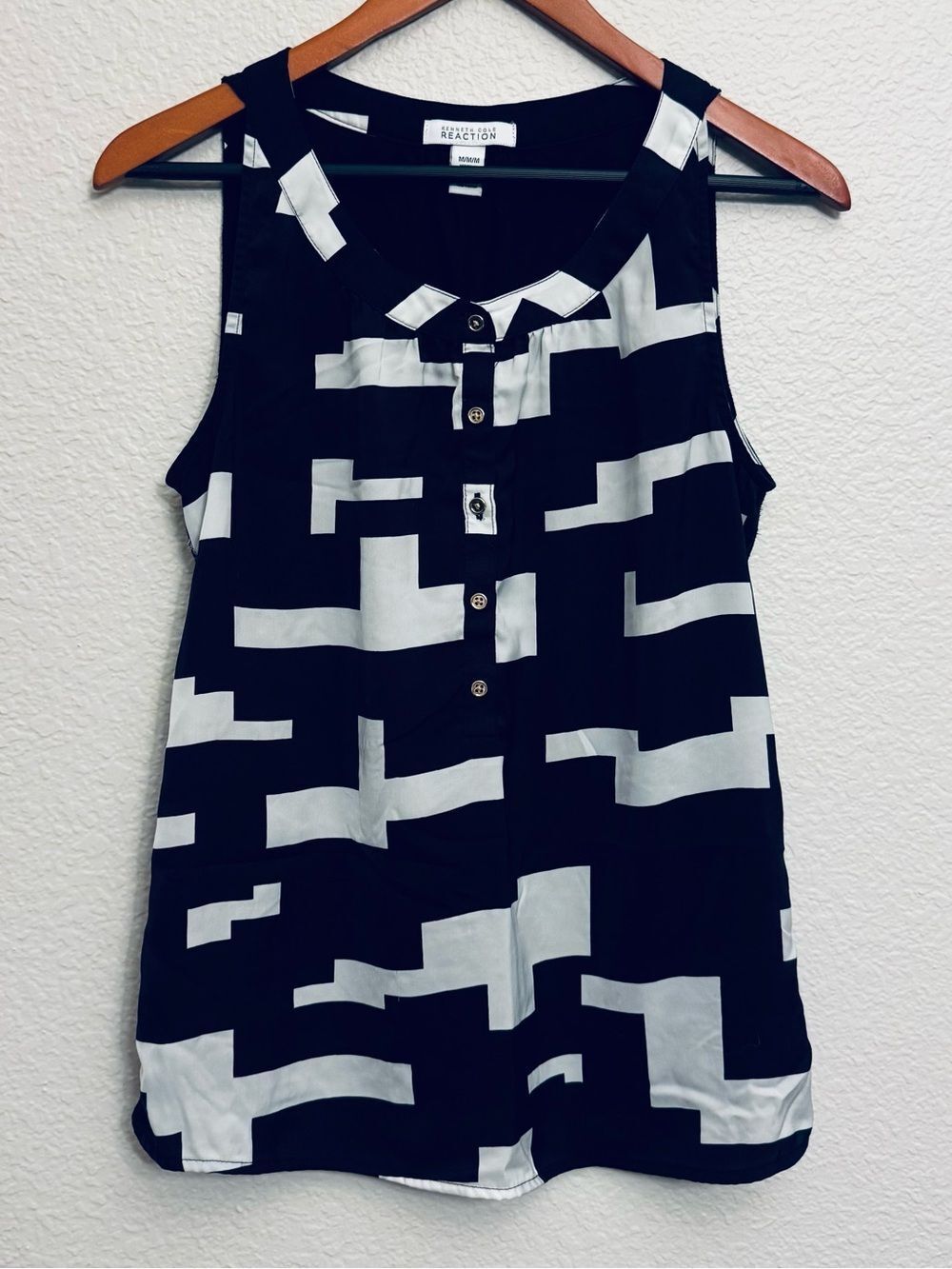 Kenneth Cole Reaction Sleeveless Blouse Top M